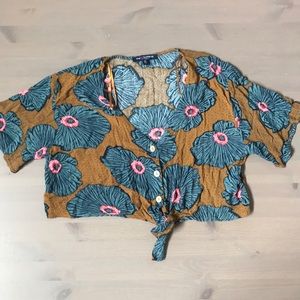 One Clothing Los Angeles Floral Tie Front Crop